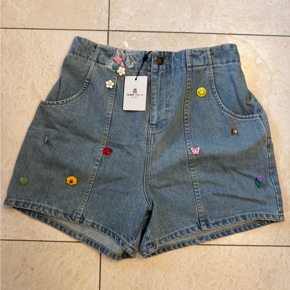 Teddy Fresh Vintage Button Shorts
